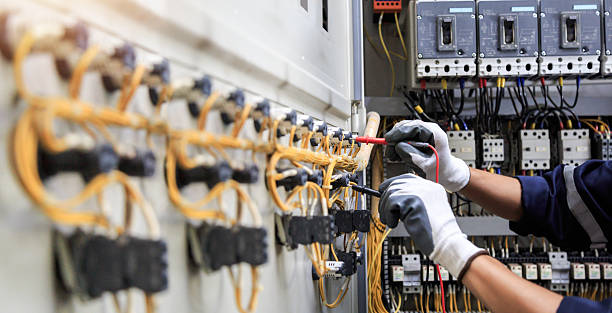 Professional Electrician technician working in Fulda, MN